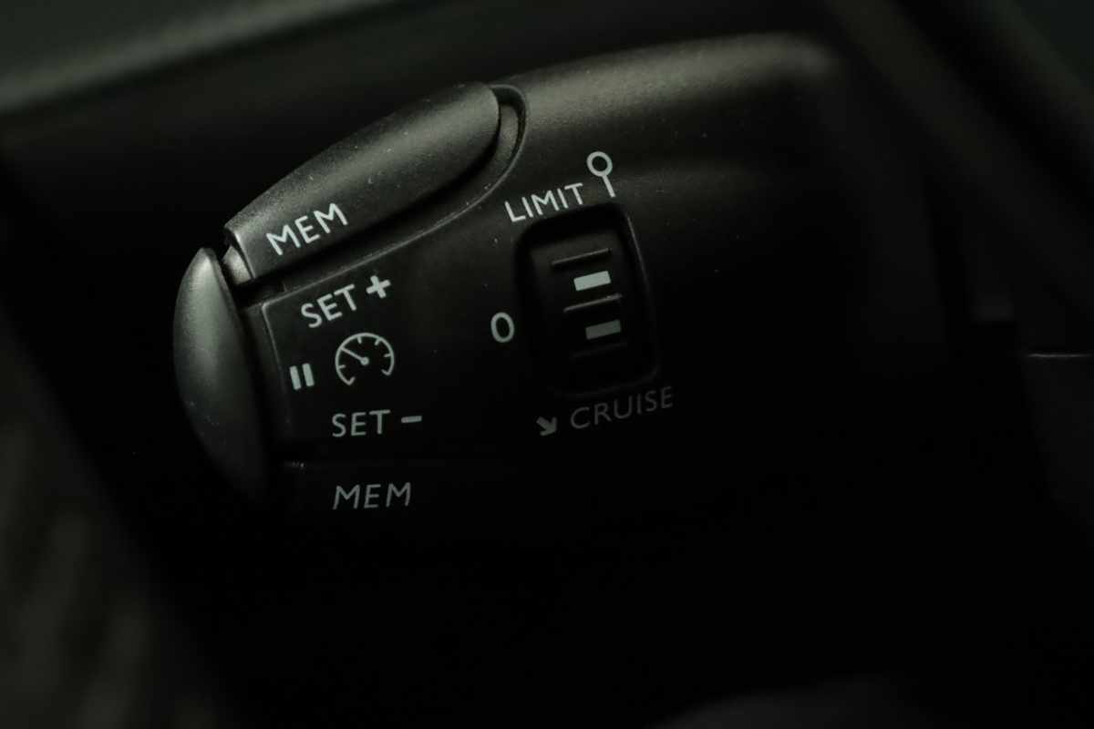 peugeot-2008-2021-diesel-1499cc