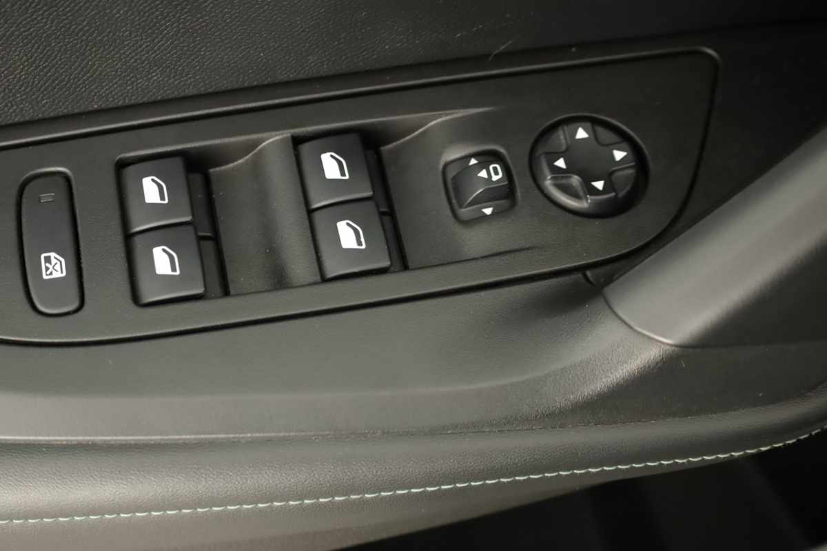 peugeot-2008-2021-diesel-1499cc
