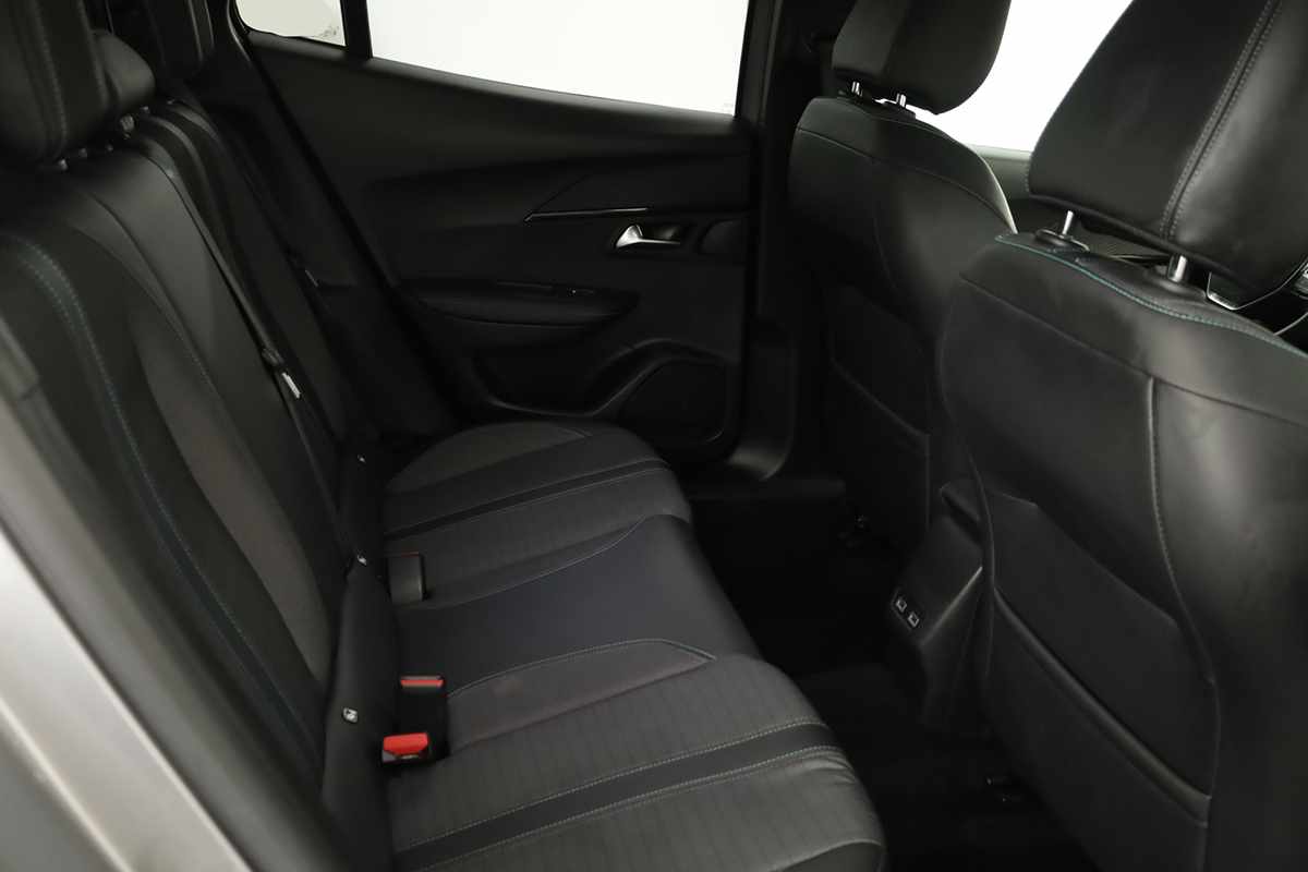 peugeot-2008-2021-diesel-1499cc