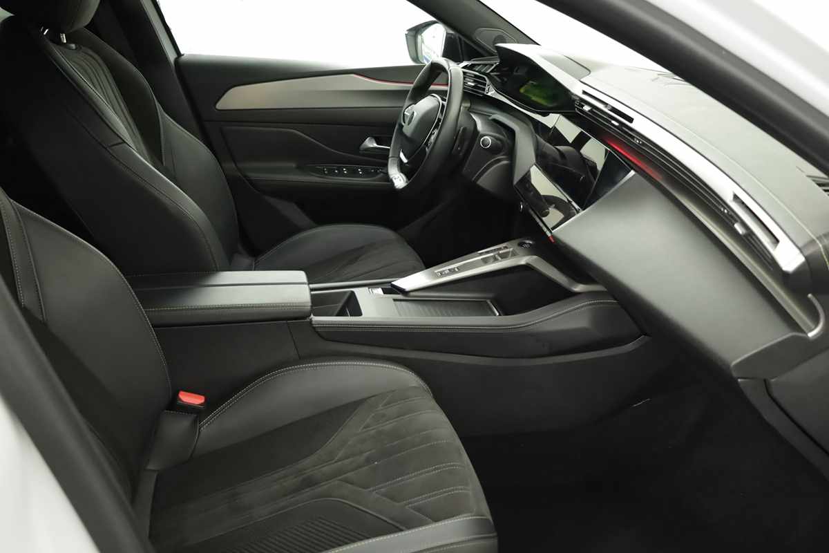 peugeot-308-2024-gasolina-1199cc