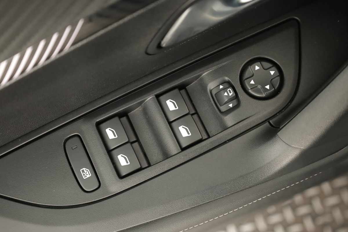 peugeot-2008-2025-gasolina-1199cc