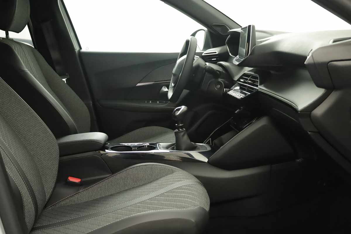 peugeot-2008-2025-gasolina-1199cc