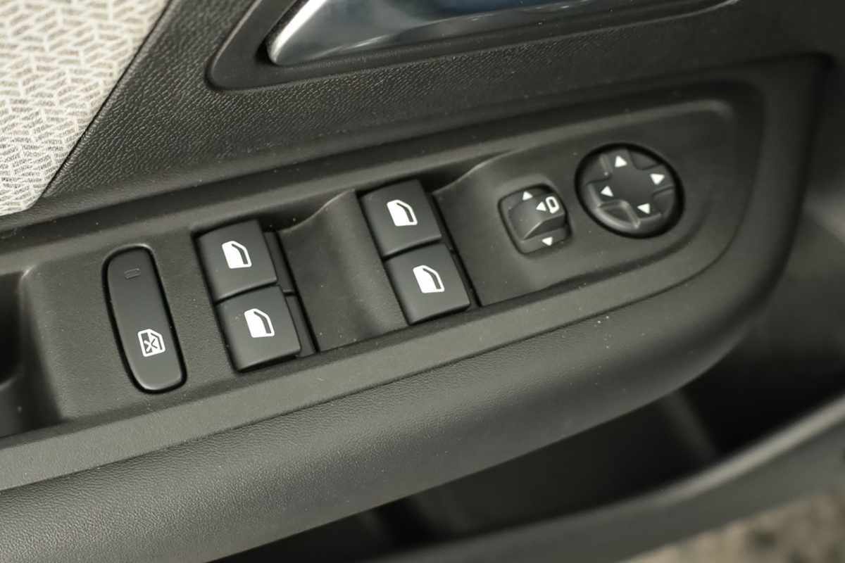 citroen-c4-2024-gasolina-1199cc