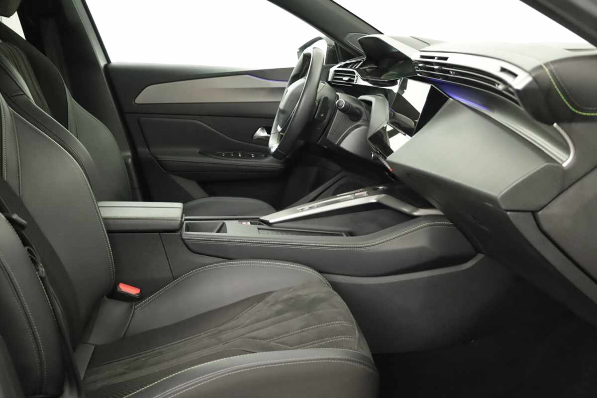 peugeot-308-2024-gasolina-1199cc