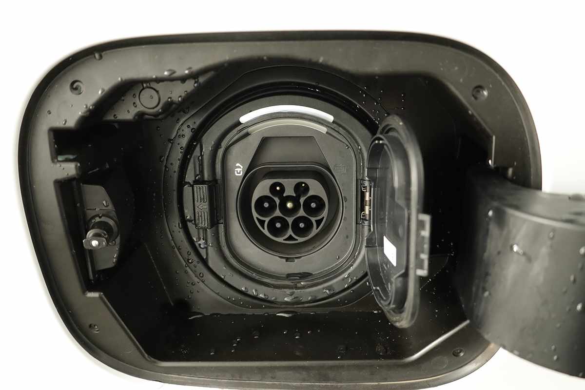 mercedes-benz-classe-b-2024-hibrido-a-gasolina-1332cc
