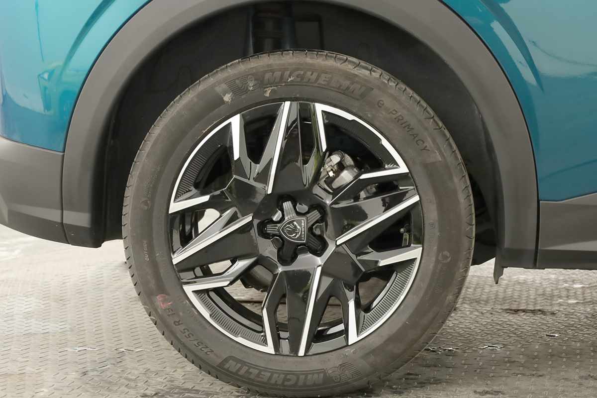 peugeot-3008-2025-gasolina-1199cc