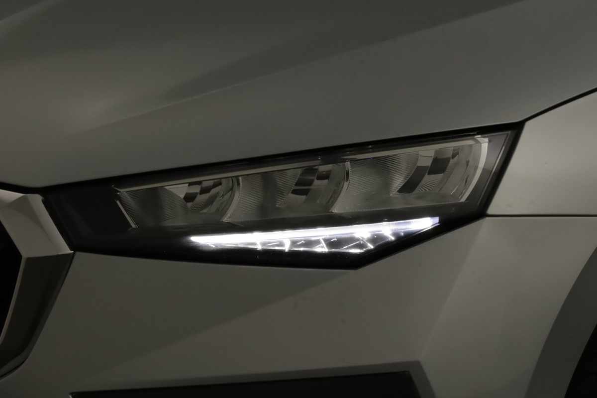 skoda-scala-2025-gasolina-999cc