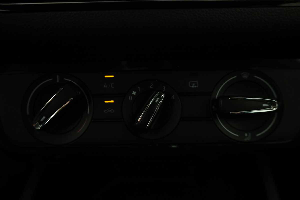 skoda-scala-2025-gasolina-999cc