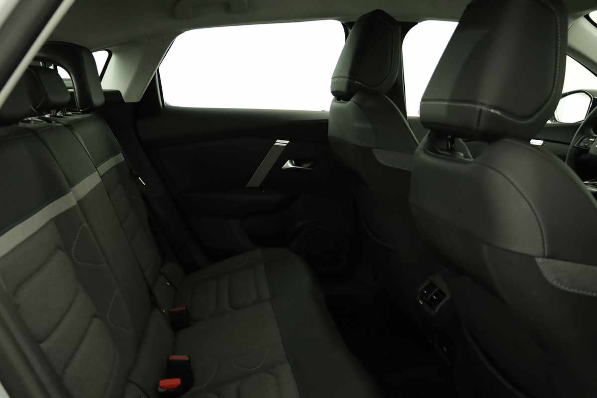 citroen-c4-2024-gasolina-1199cc