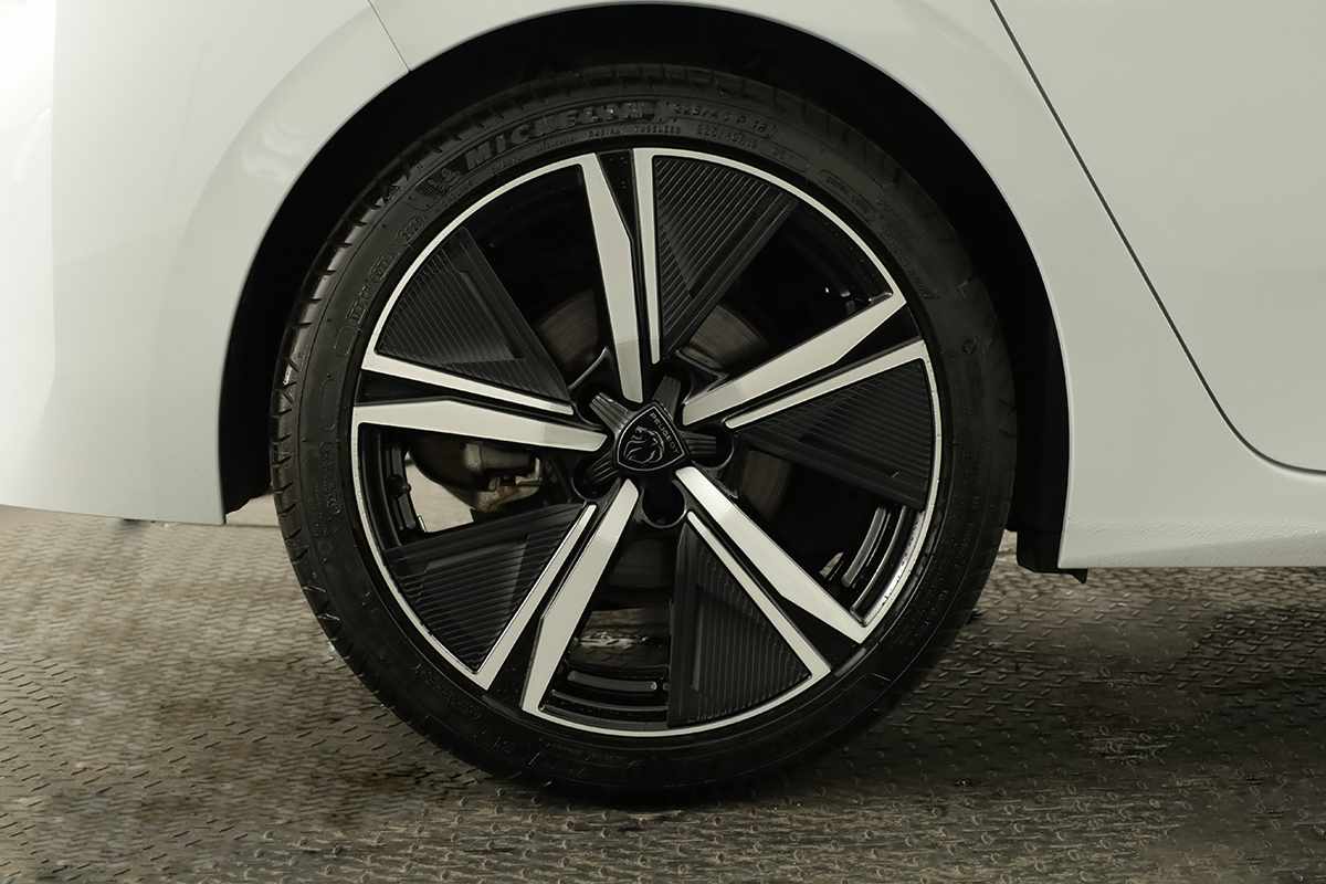 peugeot-308-2024-gasolina-1199cc