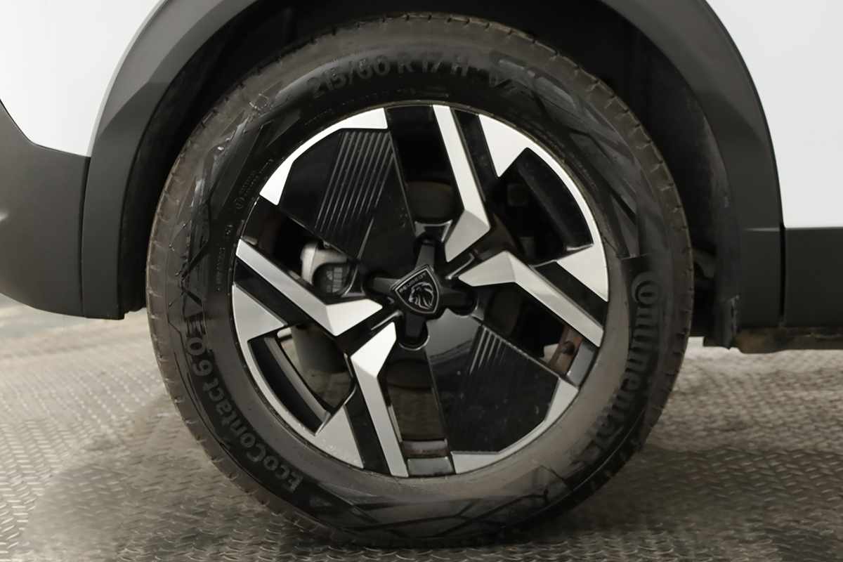 peugeot-e-2008-2025-eletrico-0cc