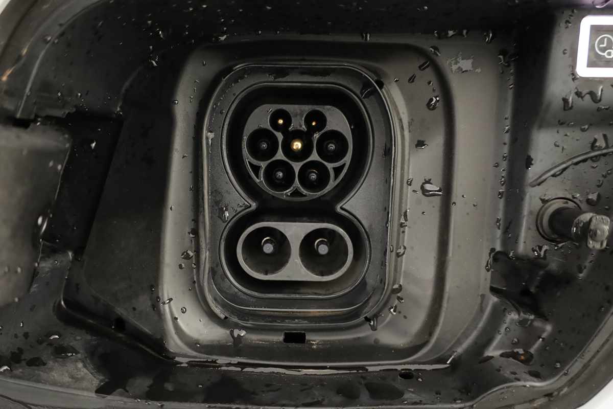 peugeot-e-2008-2025-eletrico-0cc
