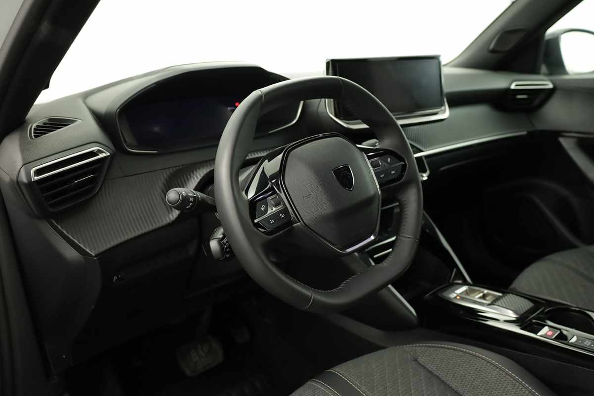 peugeot-e-2008-2025-eletrico-0cc