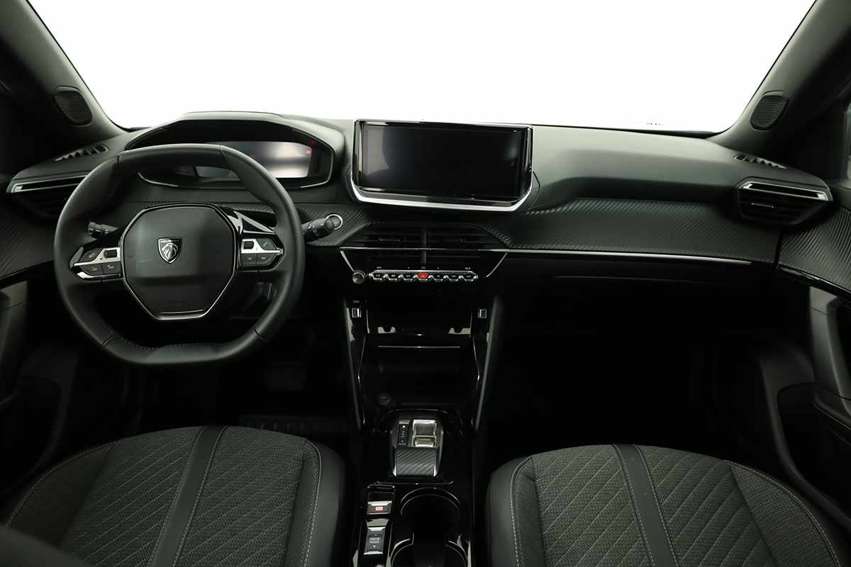 peugeot-e-2008-2025-eletrico-0cc