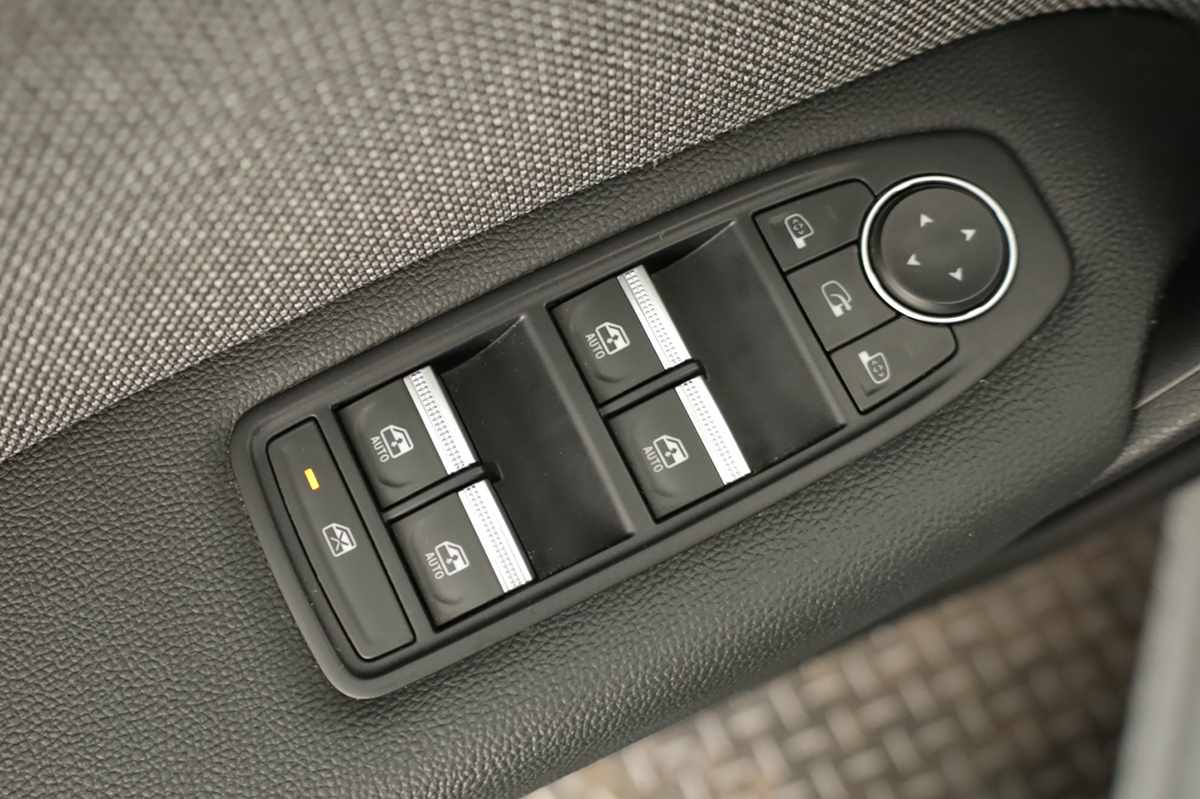 renault-captur-2024-gasolina-999cc