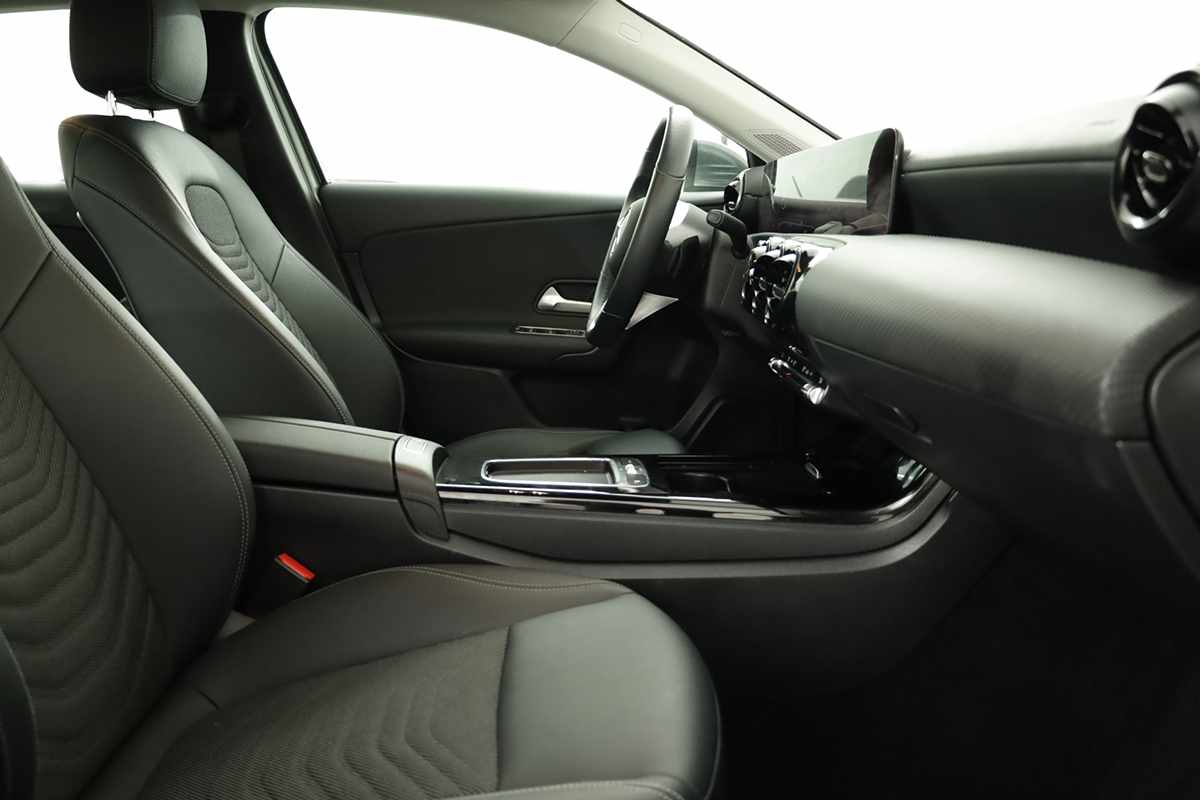mercedes-benz-classe-a-2025-gasolina-1332cc