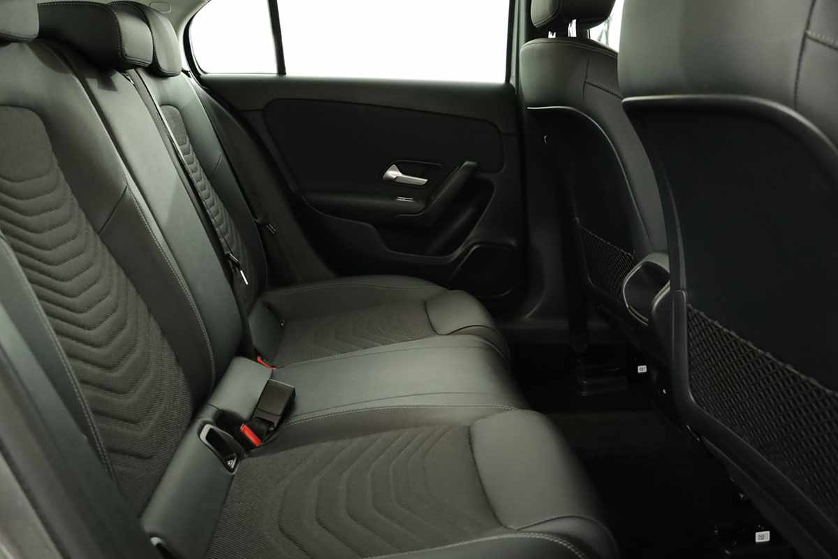 mercedes-benz-classe-a-2025-gasolina-1332cc