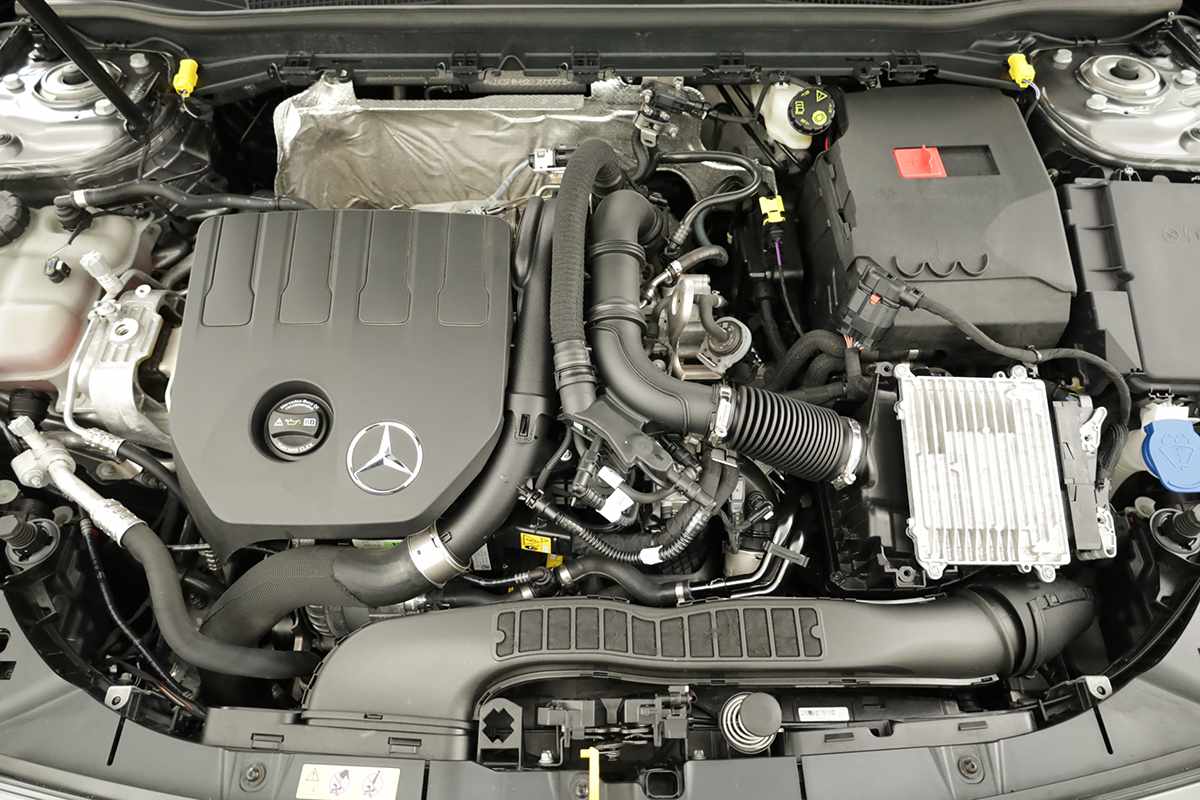 mercedes-benz-classe-a-2025-gasolina-1332cc