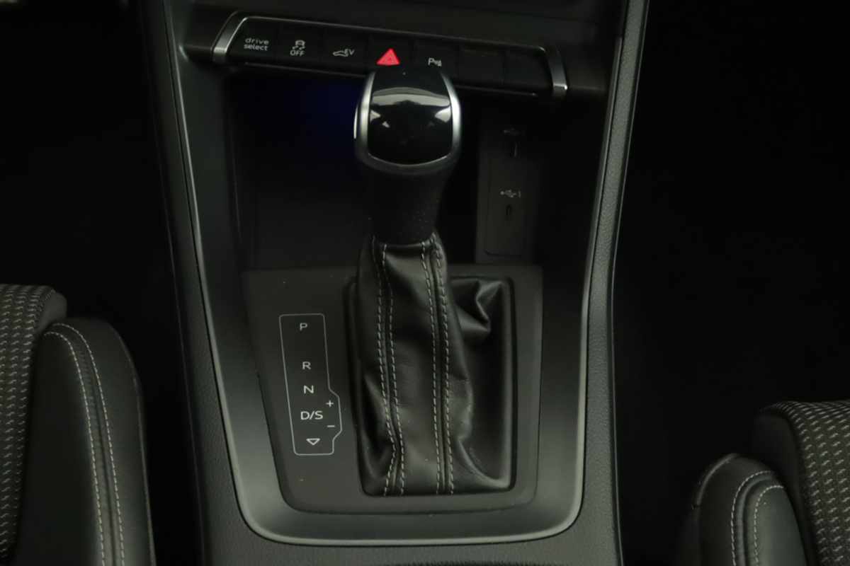 audi-q3-2024-hibrido-a-gasolina-1395cc