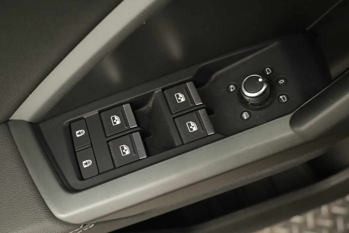 audi-q3-2024-hibrido-a-gasolina-1395cc