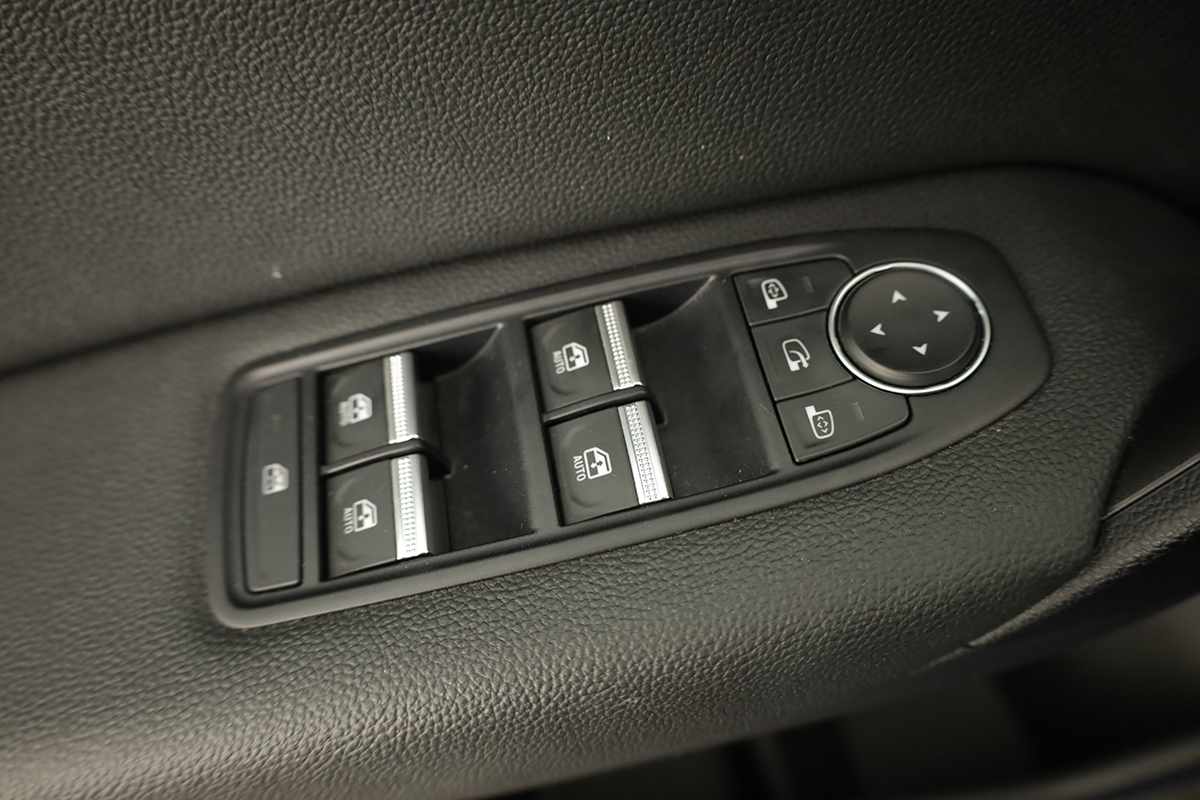 renault-captur-2023-gpl-999cc