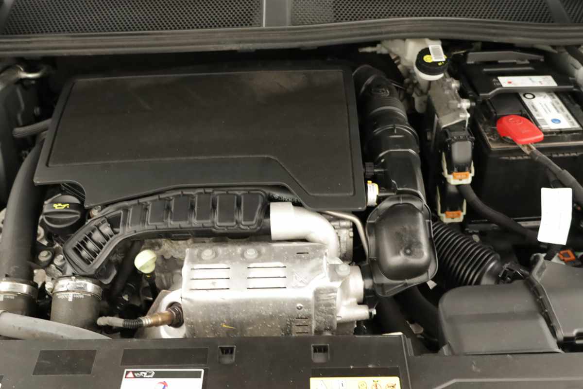 peugeot-308-2024-gasolina-1199cc