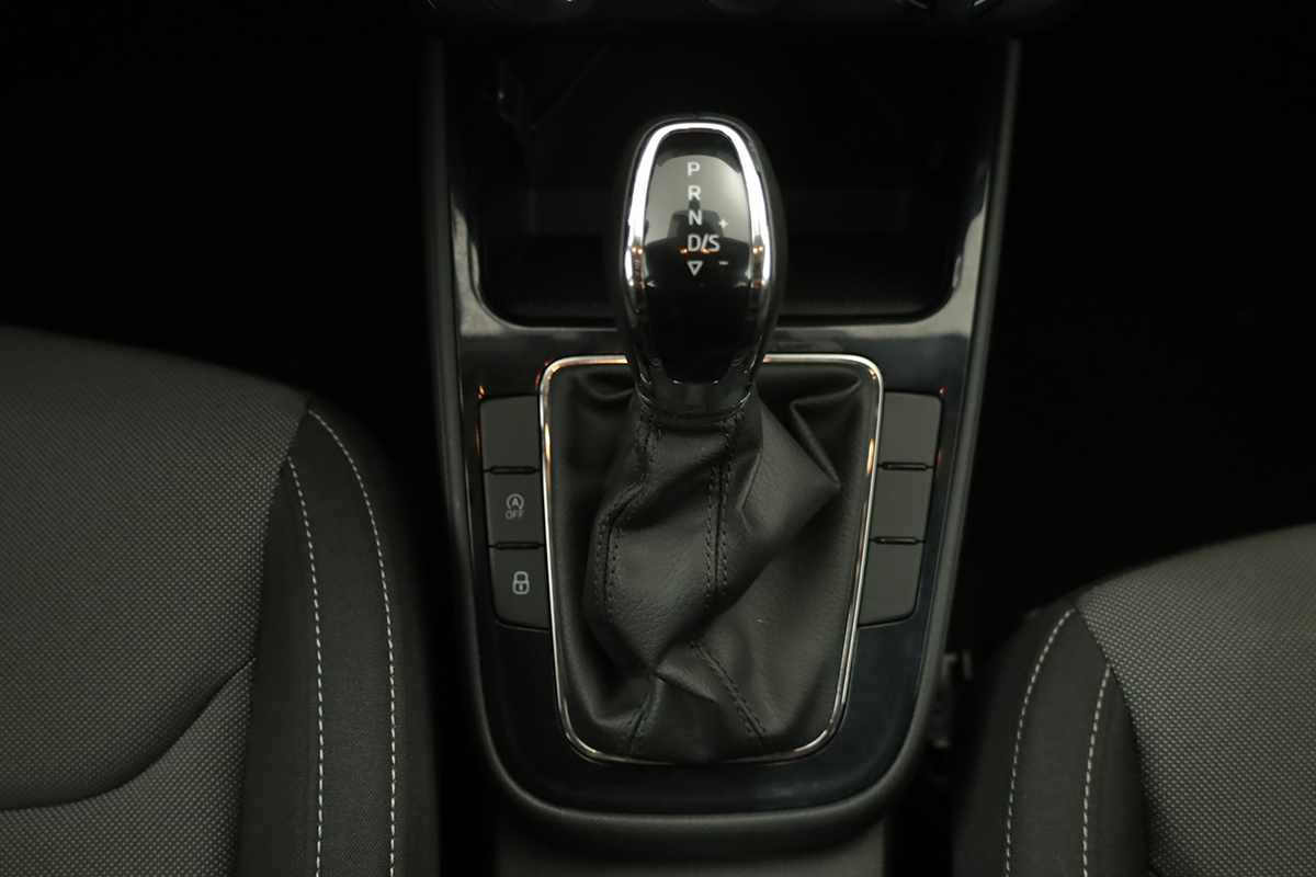 skoda-fabia-2025-gasolina-999cc