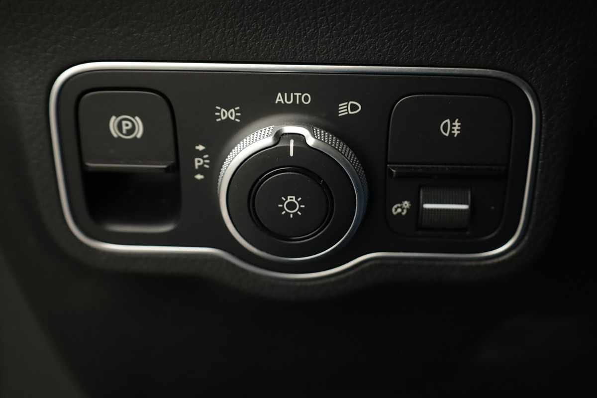 mercedes-benz-eqa-2023-eletrico-0cc