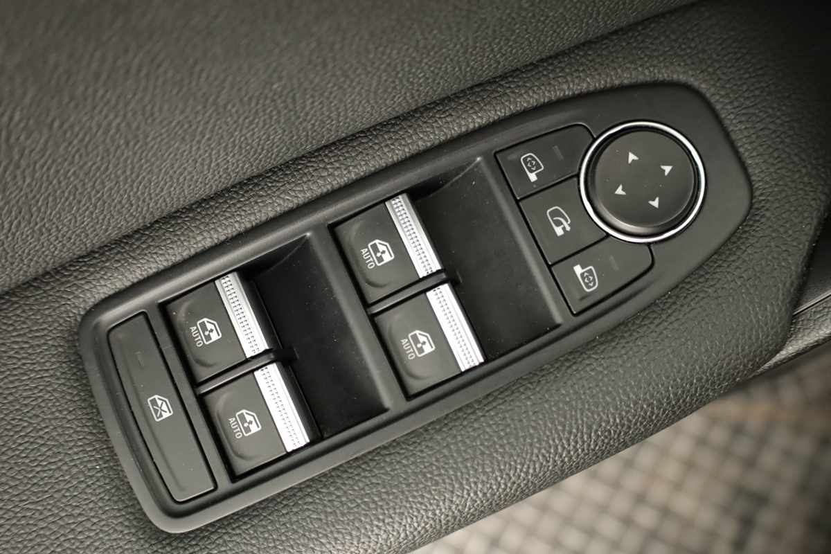 renault-captur-2024-gpl-999cc