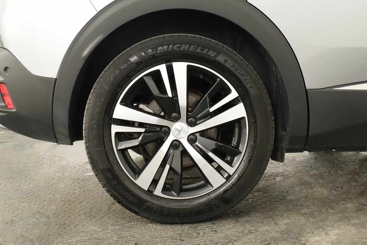 peugeot-3008-2024-gasolina-1199cc