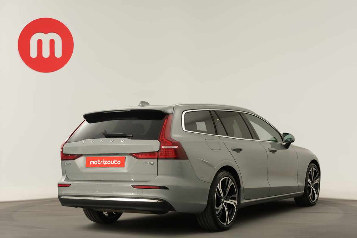 volvo-v60-2025-hibrido-a-gasolina-1969cc