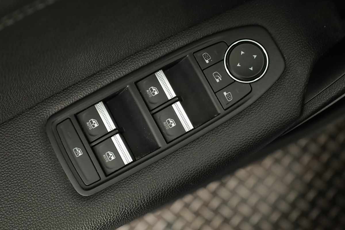 renault-captur-2024-gpl-999cc