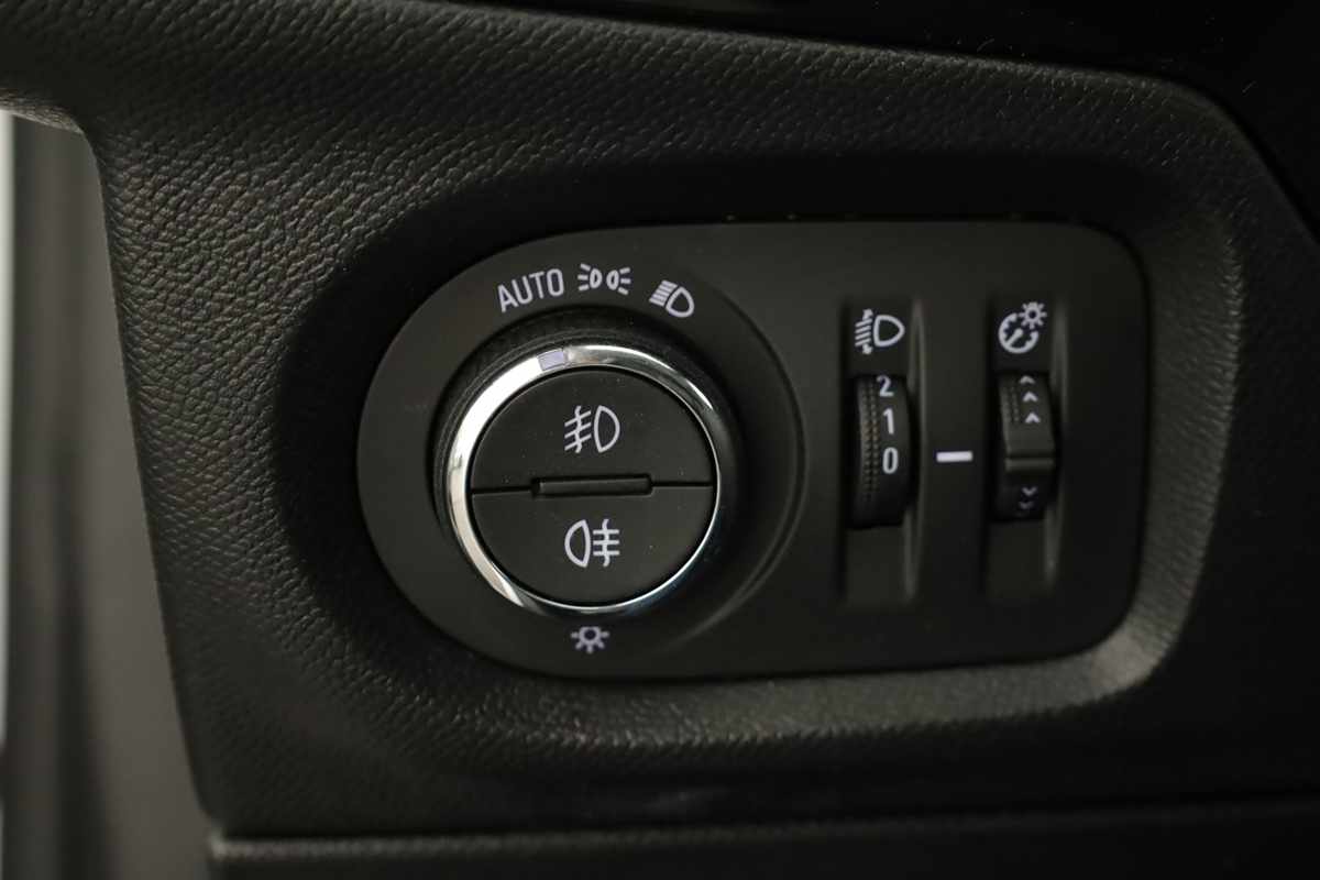opel-corsa-2025-gasolina-1199cc