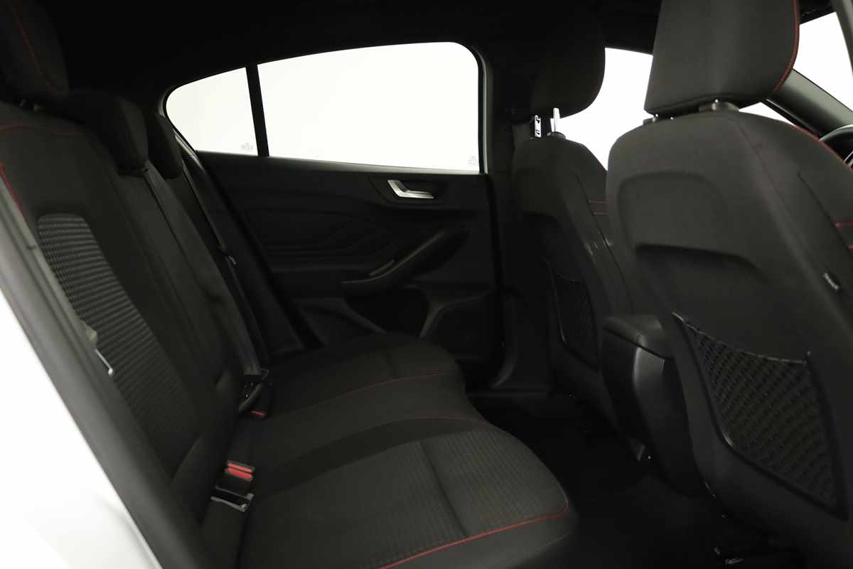 ford-focus-2025-gasolina-998cc