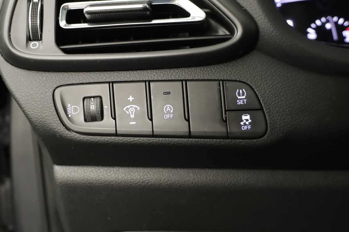 hyundai-i30-sw-2024-gasolina-998cc
