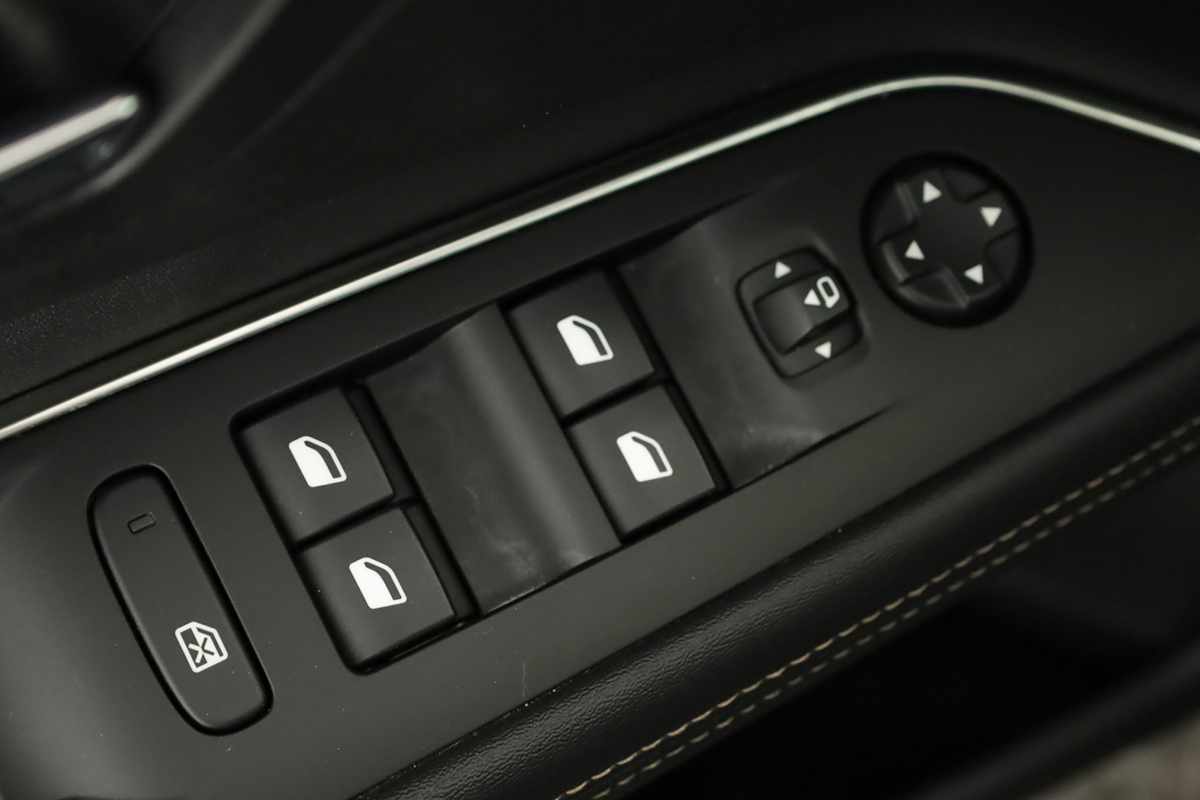 peugeot-3008-2024-gasolina-1199cc