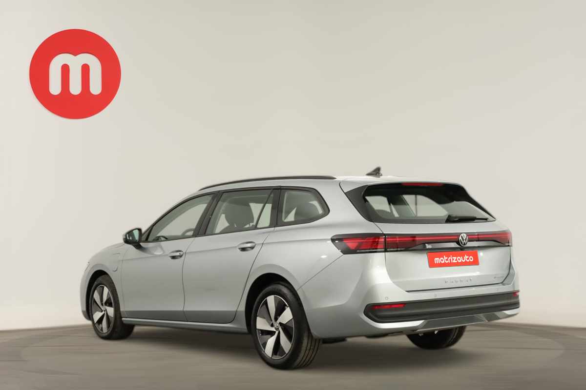 volkswagen-passat-variant-2025-hibrido-a-gasolina-1498cc