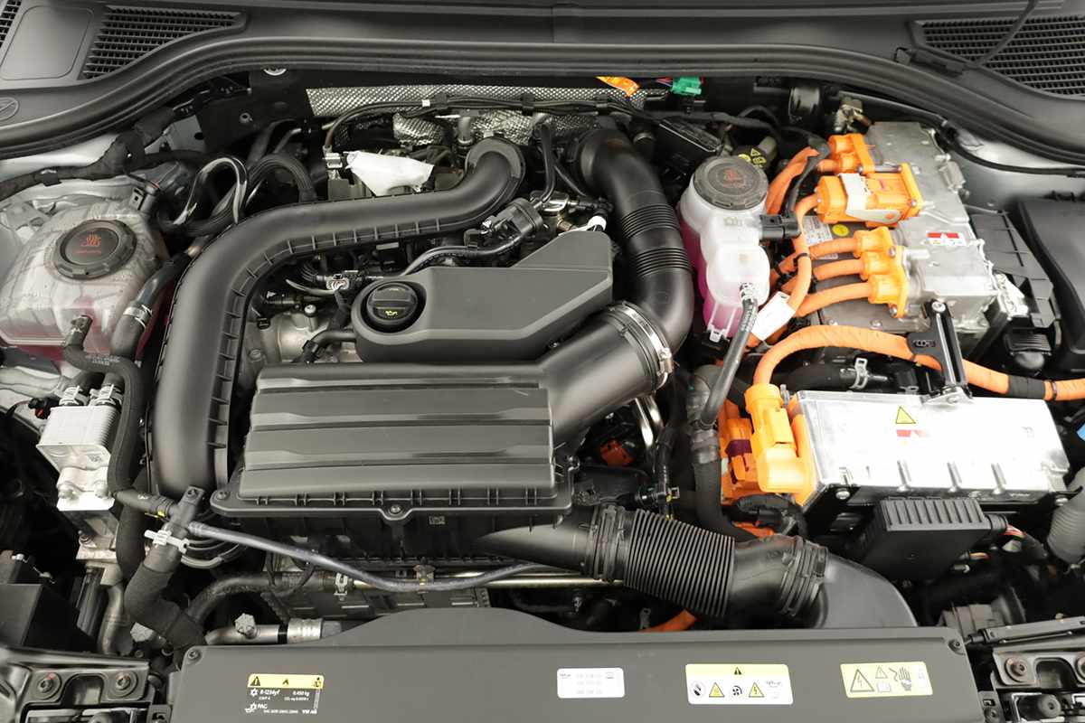 volkswagen-passat-variant-2025-hibrido-a-gasolina-1498cc