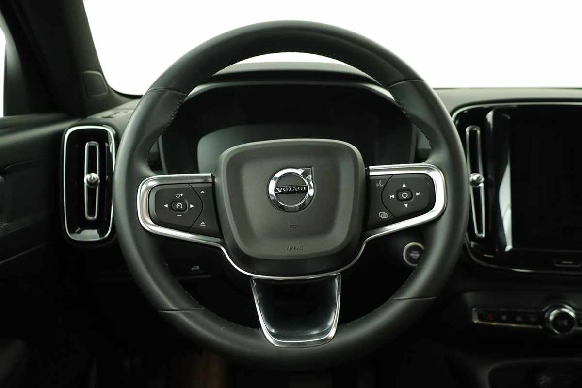 volvo-xc40-2024-gasolina-1477cc