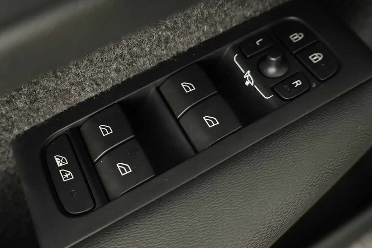 volvo-xc40-2024-gasolina-1477cc