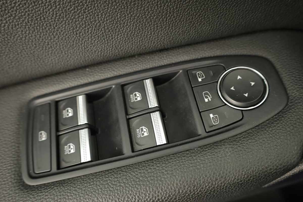 renault-captur-2024-gpl-999cc