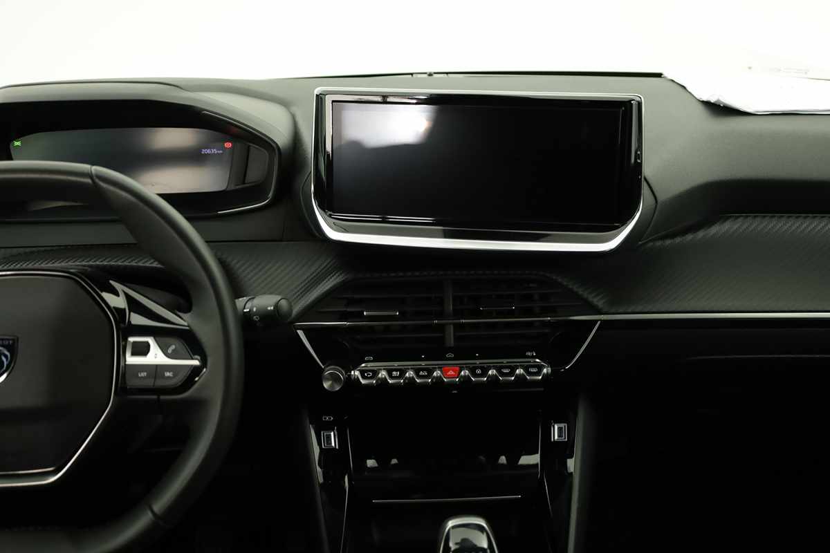 peugeot-208-2025-gasolina-1199cc