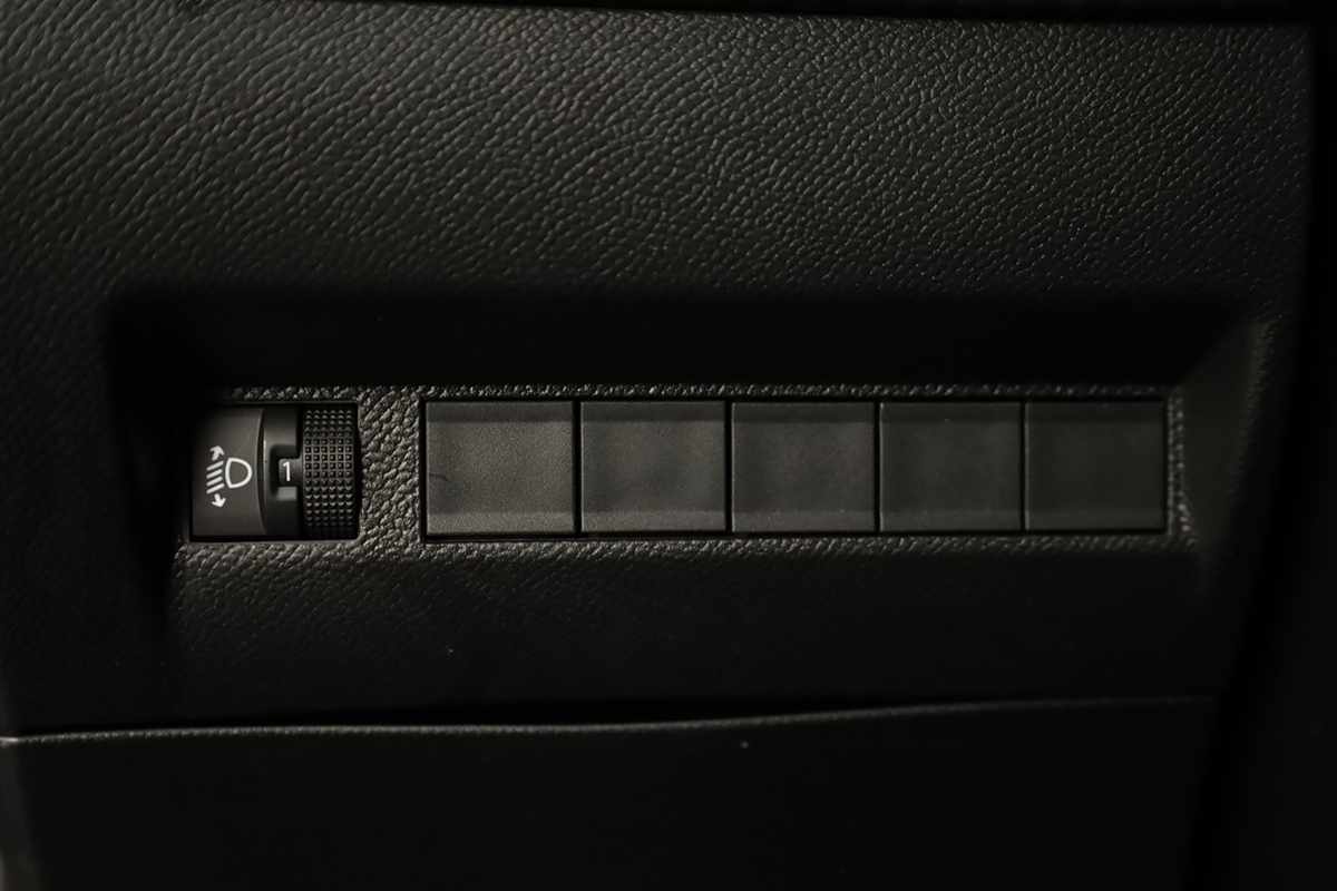 peugeot-208-2025-gasolina-1199cc