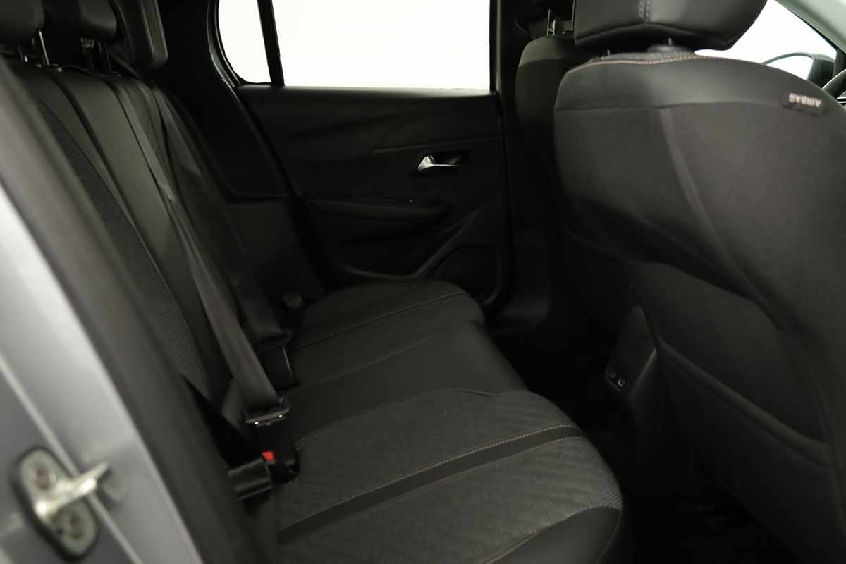 peugeot-208-2025-gasolina-1199cc