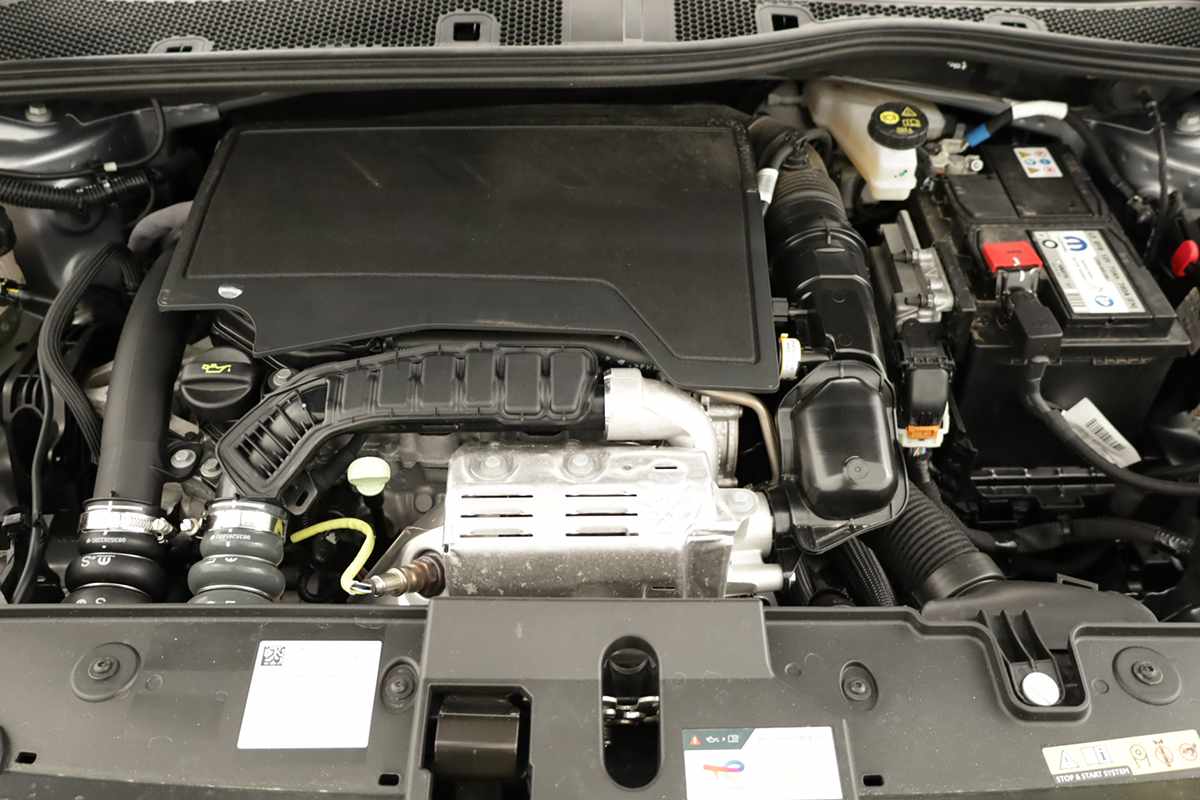 peugeot-208-2025-gasolina-1199cc