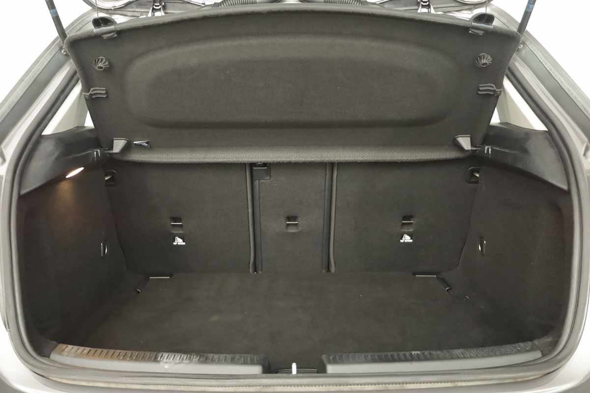 mercedes-benz-classe-a-2024-gasolina-1332cc