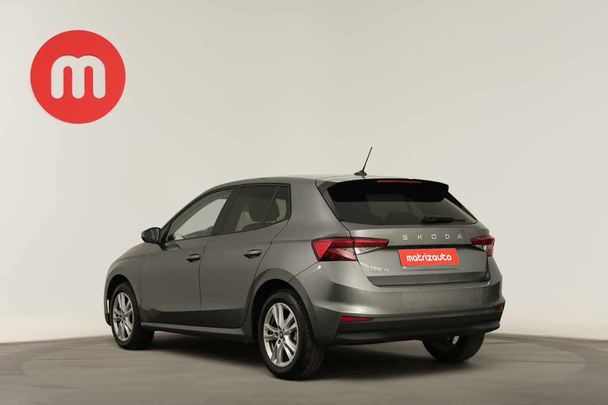 skoda-fabia-2025-gasolina-999cc