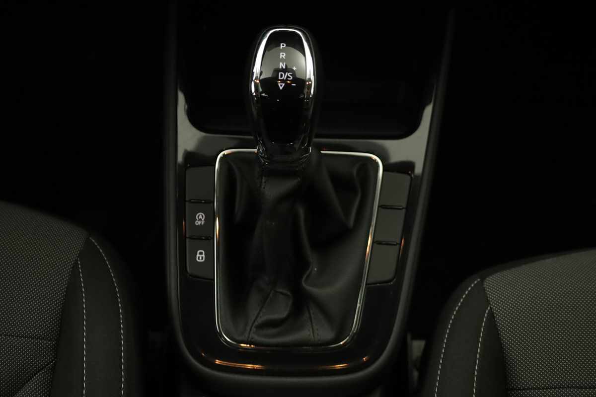 skoda-fabia-2025-gasolina-999cc
