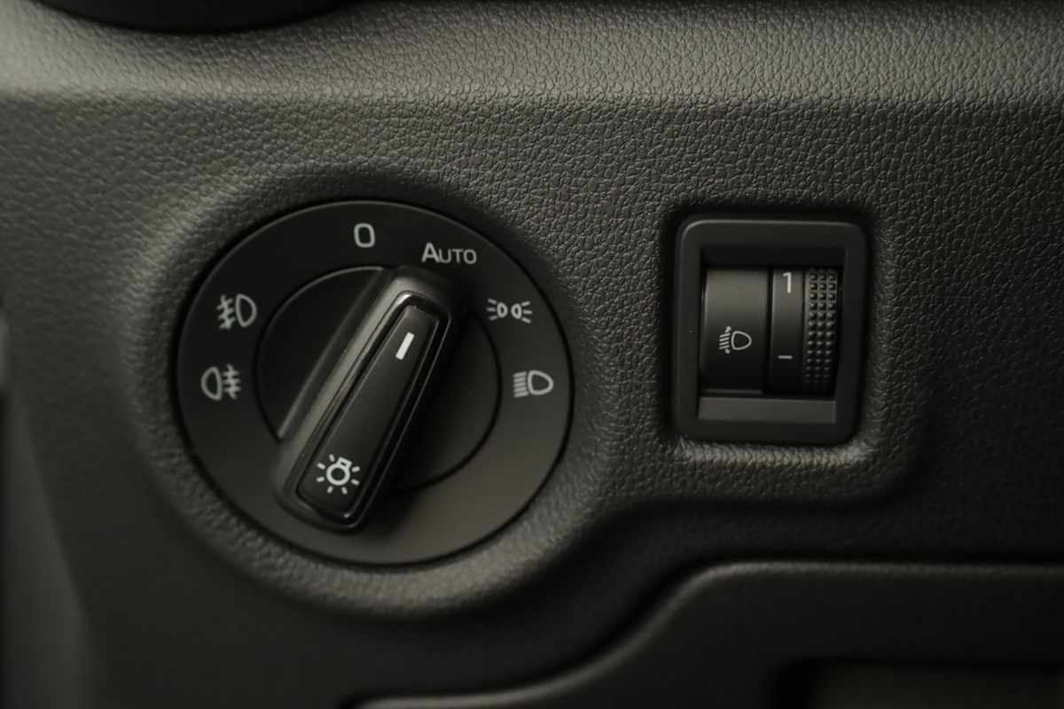 skoda-fabia-2025-gasolina-999cc
