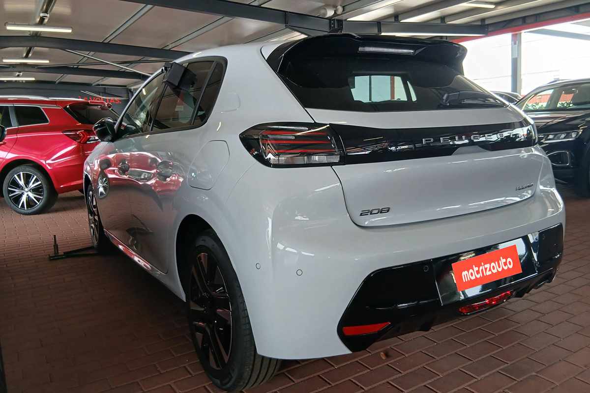 peugeot-208-2026-gasolina-1199cc